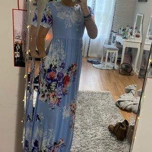 Bellamie floral dress with pockets!!